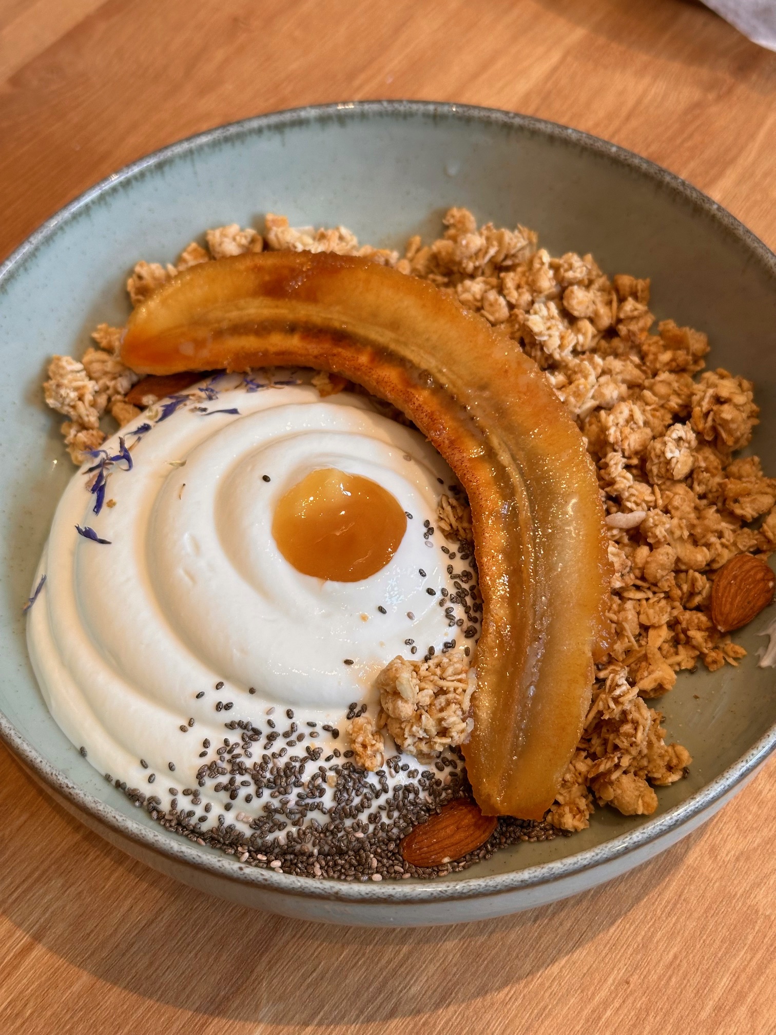 granola bowl yelloco coffee